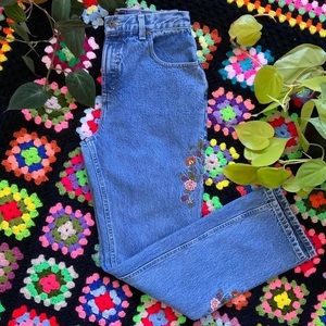 Vintage 90s bootcut floral jeans
